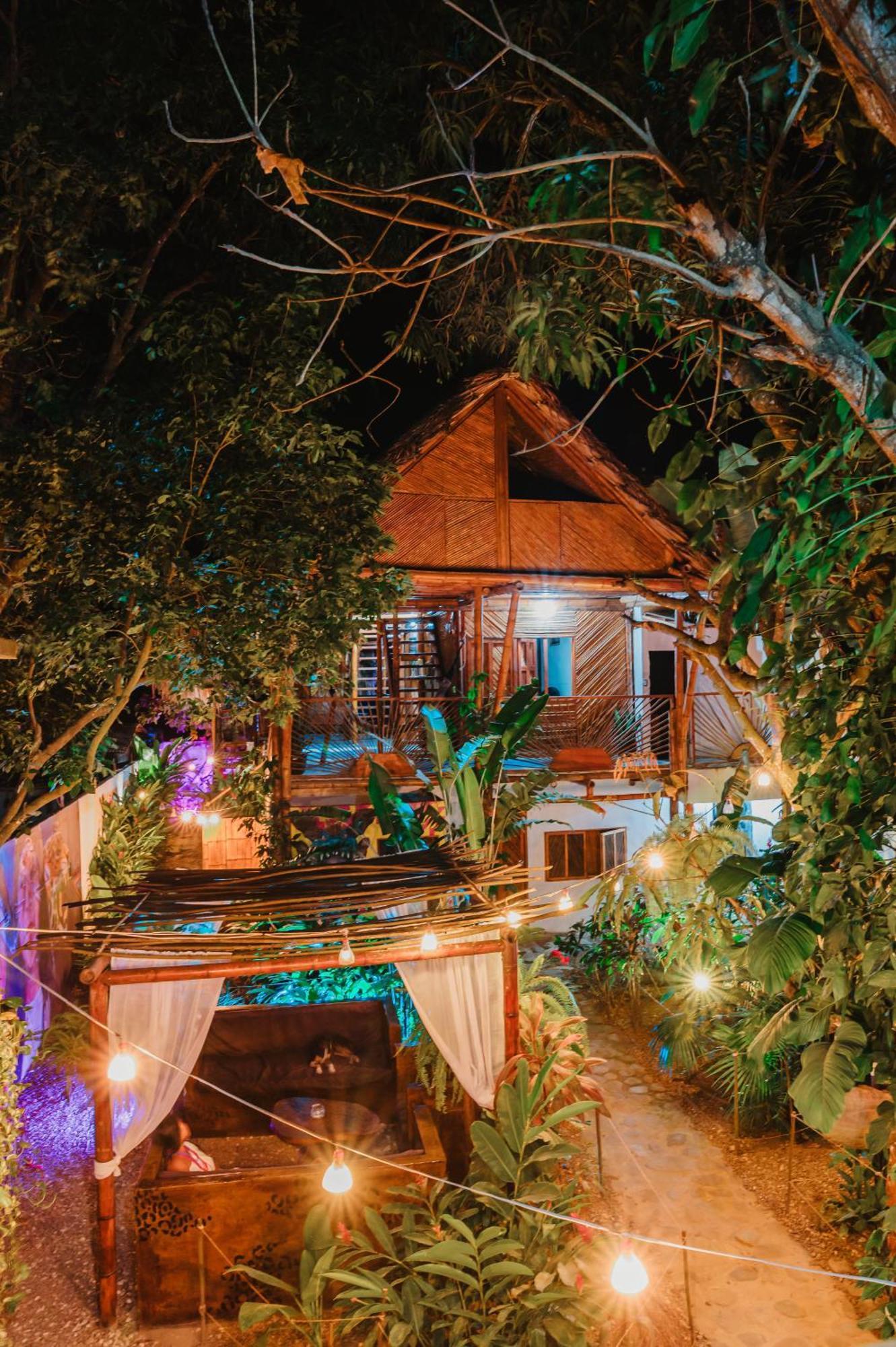 Kasakola Hotel Palomino Kültér fotó